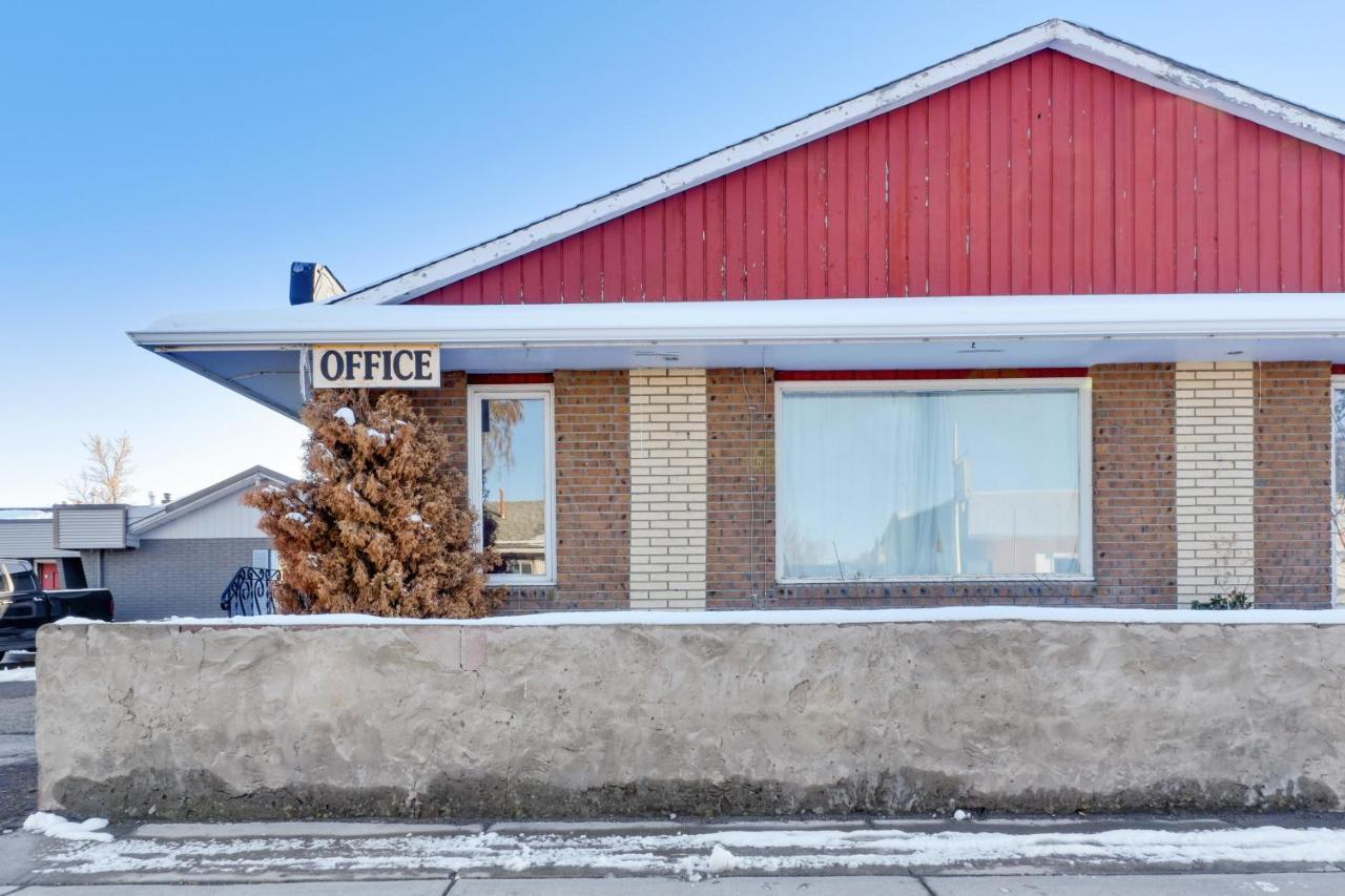 Hotel Bethel - Fort Macleod, Ab المظهر الخارجي الصورة